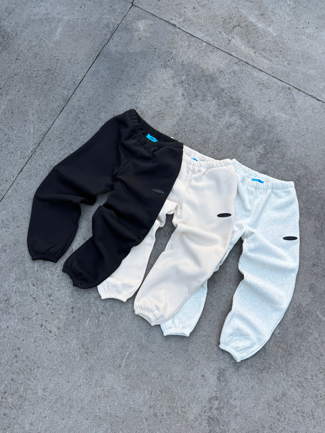 CORE Essentials Sweatpants Ater