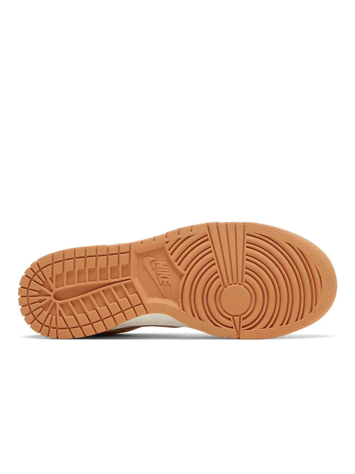 Nike Dunk Low Harvest Moon (W) Prior