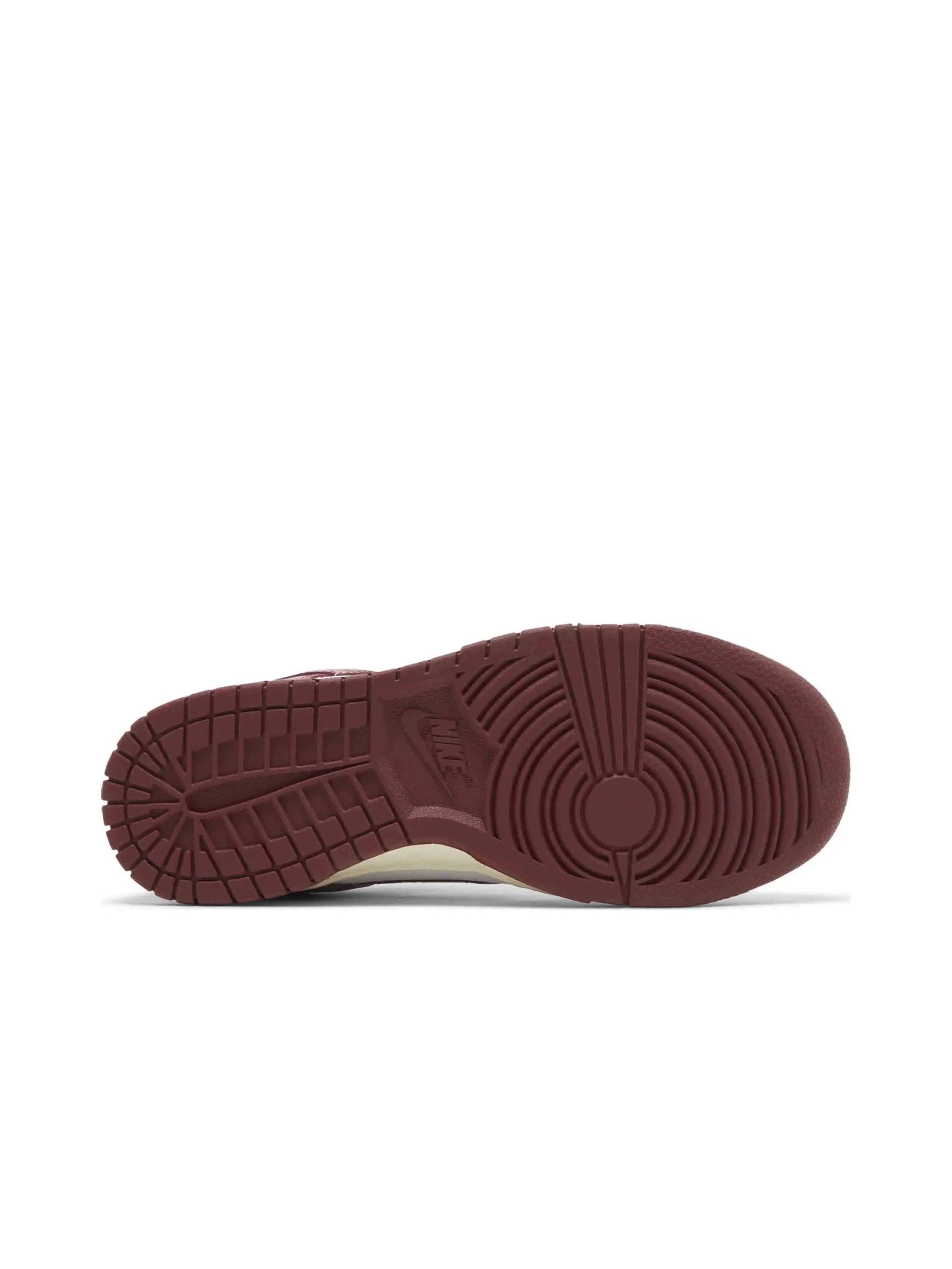 Nike Dunk Low PRM Vintage Team Red (W) in Melbourne, Australia - Prior