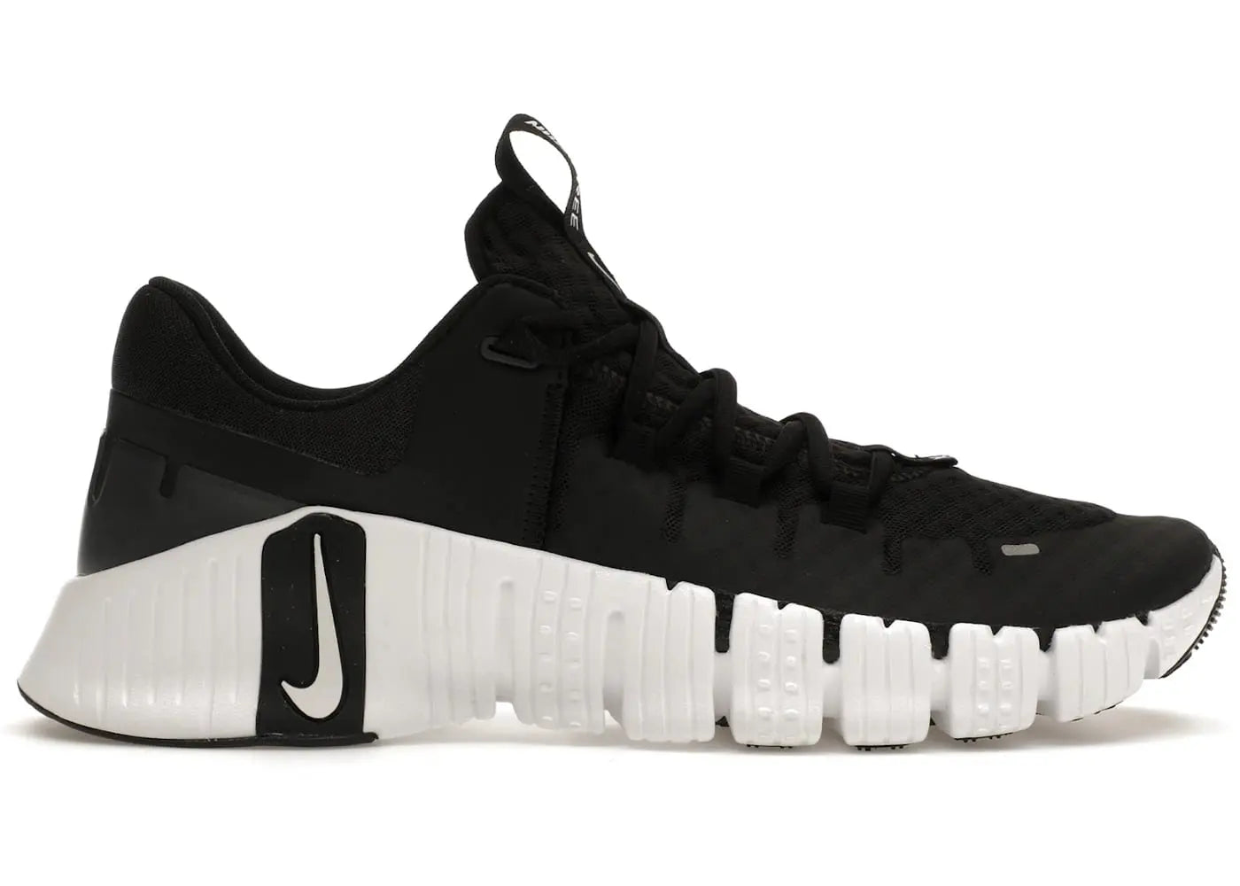 Nike Free Metcon 5 Black White in Melbourne, Australia - Prior