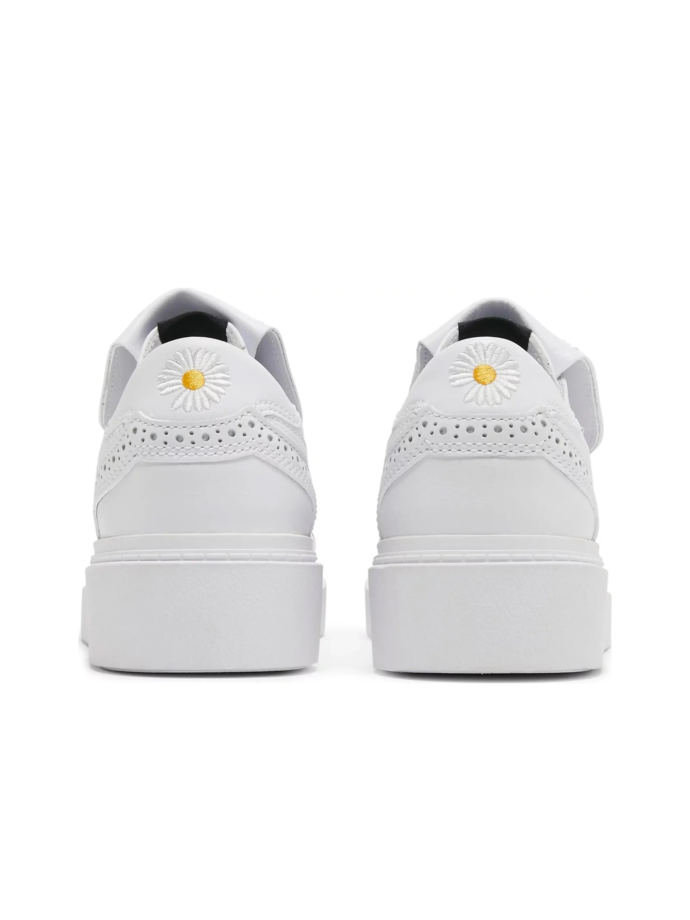 Nike Kwondo 1 G-Dragon Peaceminusone Triple White in Melbourne, Australia - Prior